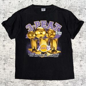 Vintage 2002 LA Lakers 3-Peat Championship Delta Pro Weight Black Tee Size M